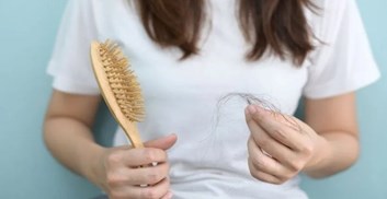 آیا کراتین باعث ریزش مو می‌ شود ؟