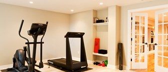 «تمرین در منزل با تجهیزات کم + مصرف مکمل خانگی»