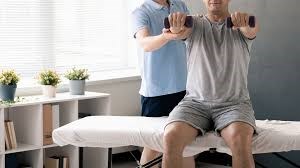 مربی و فیزیوتراپ مشترک : برنامه تمرین ، تغذیه و مکمل برای آسیب دیدگان